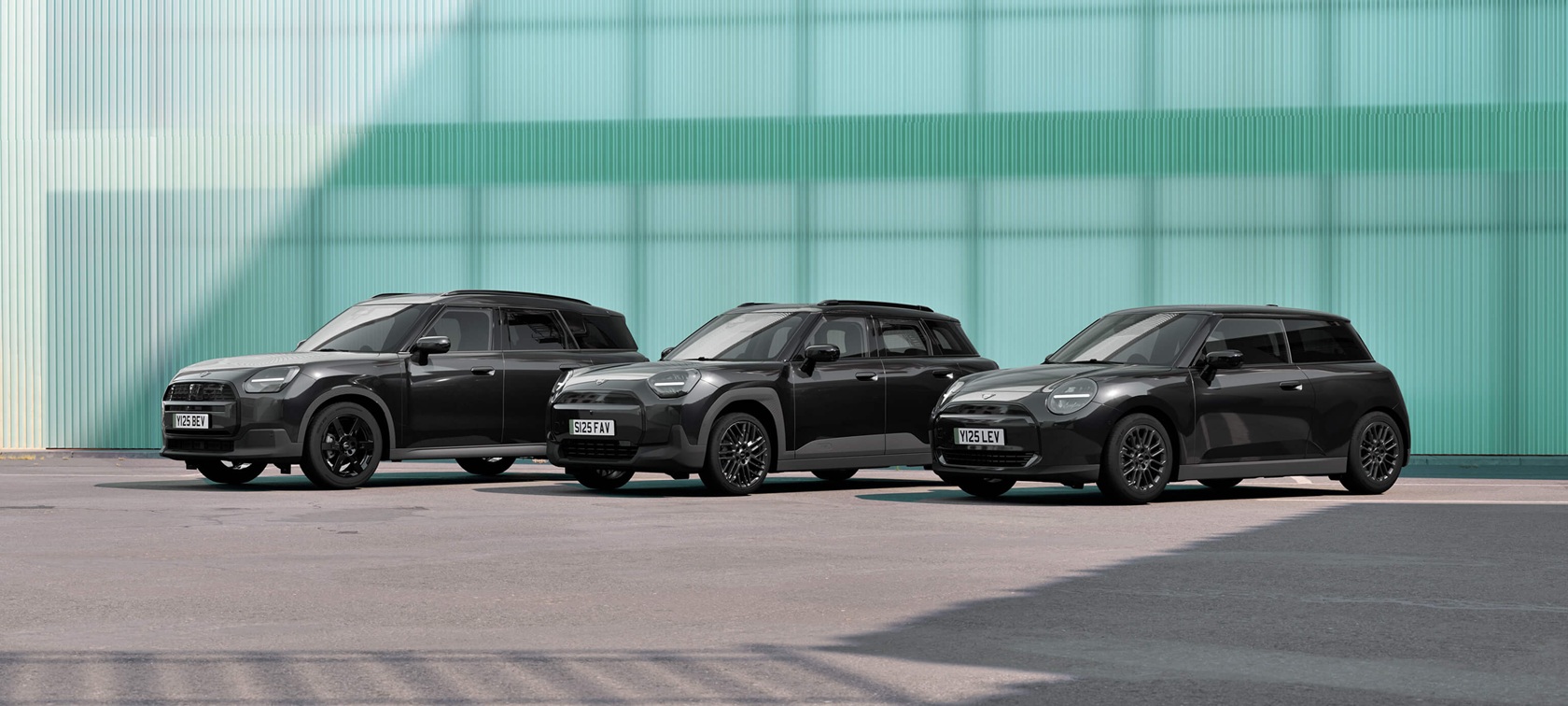 DIE MINI BLACKYARD FAMILIE. - Jetzt exklusive Preisvorteile auf den MINI Blackyard Trim sichern!